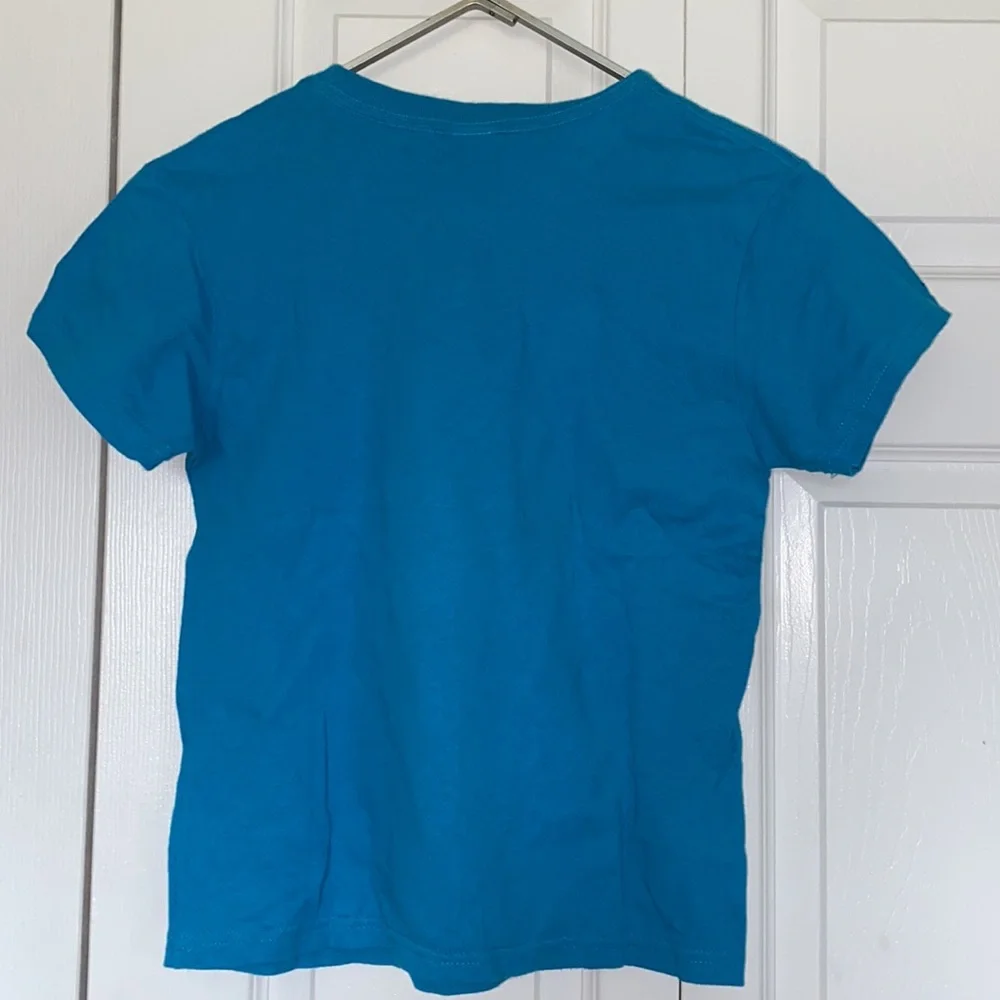 Disney 2009 TShirt - Picture 2 of 2